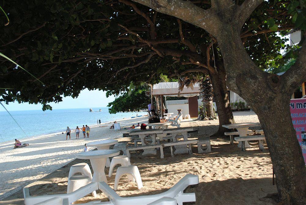 Amity Beach Resort Maret Zewnętrze zdjęcie