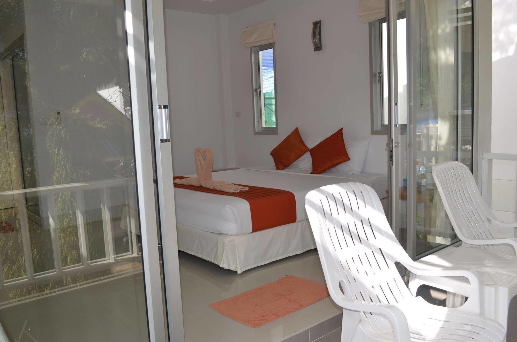 Amity Beach Resort Maret Zewnętrze zdjęcie