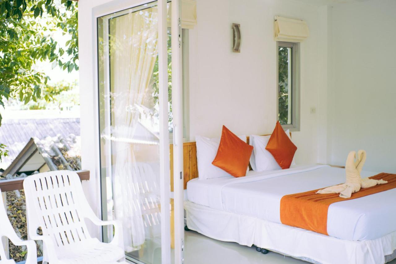 Amity Beach Resort Maret Zewnętrze zdjęcie