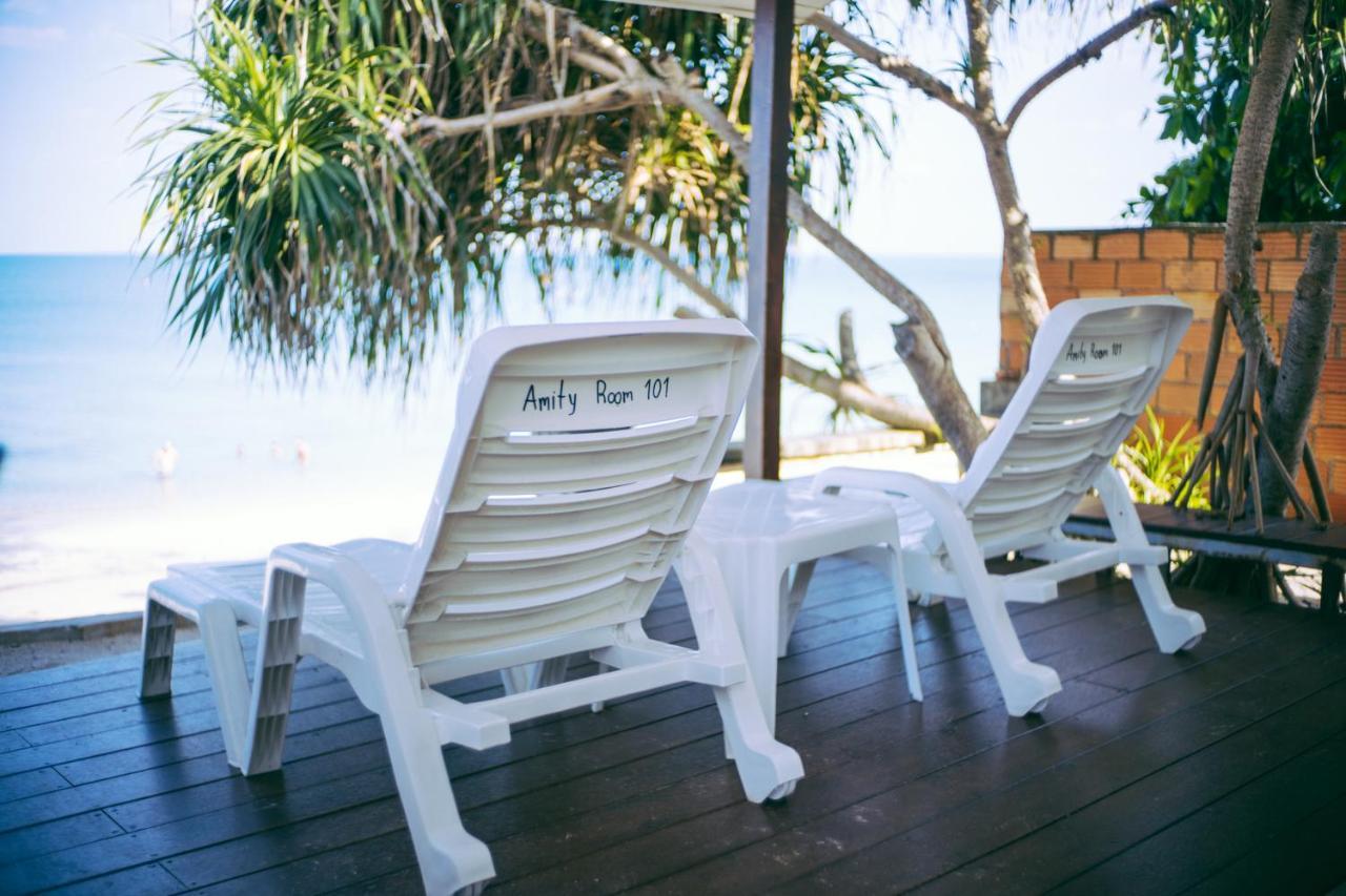Amity Beach Resort Maret Zewnętrze zdjęcie