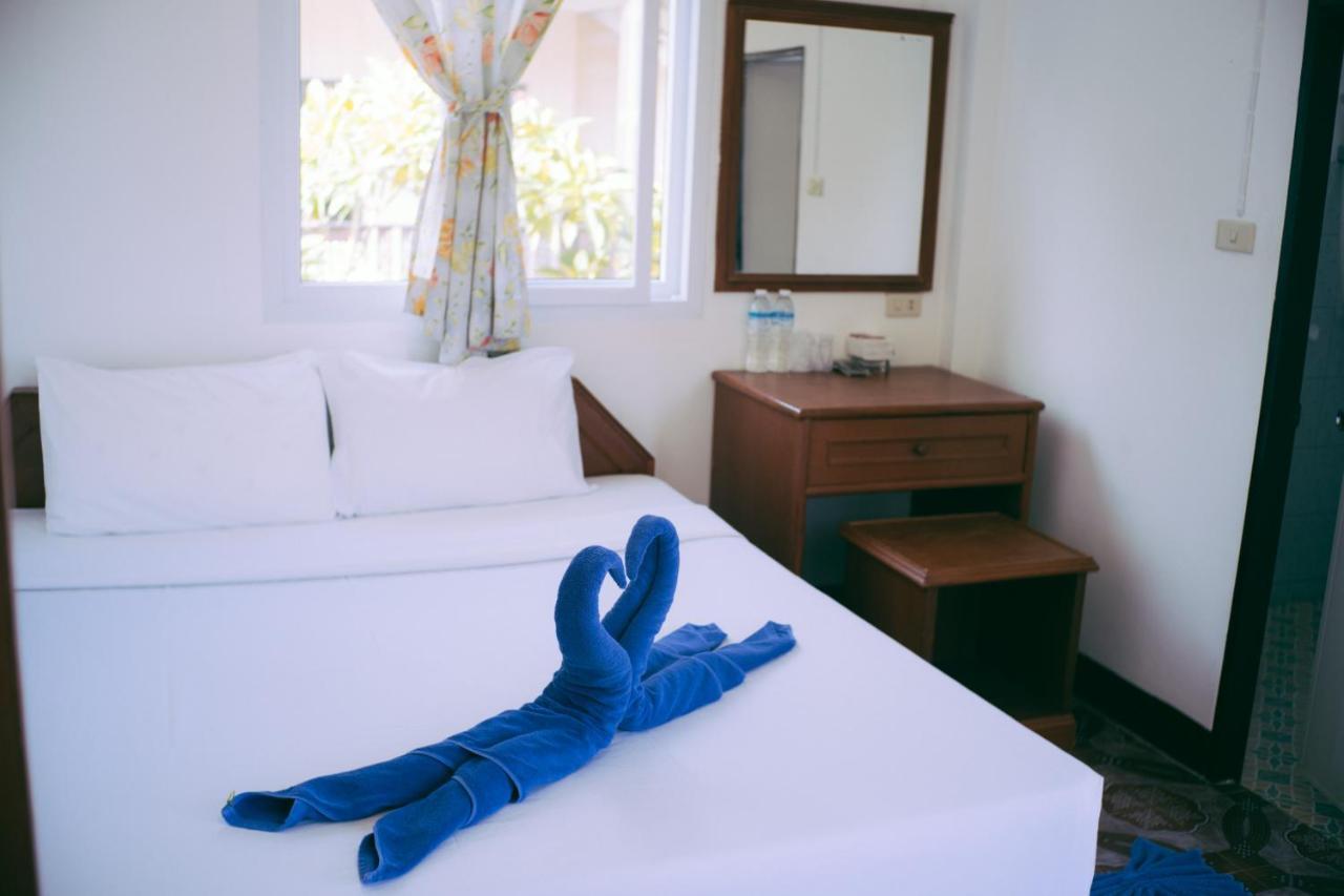 Amity Beach Resort Maret Zewnętrze zdjęcie